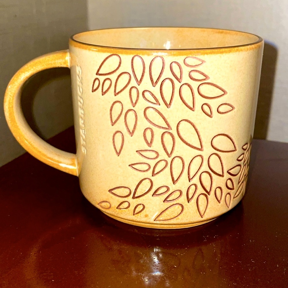 Starbucks 2013 Etched Fall Autumn Leaves Tan Brown Coffee Mug Tea Cup 14 oz